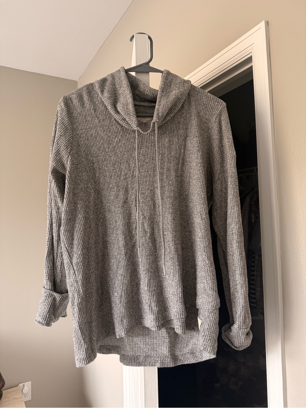 Women's Gray Crewneck Knit Pullover Hoodie